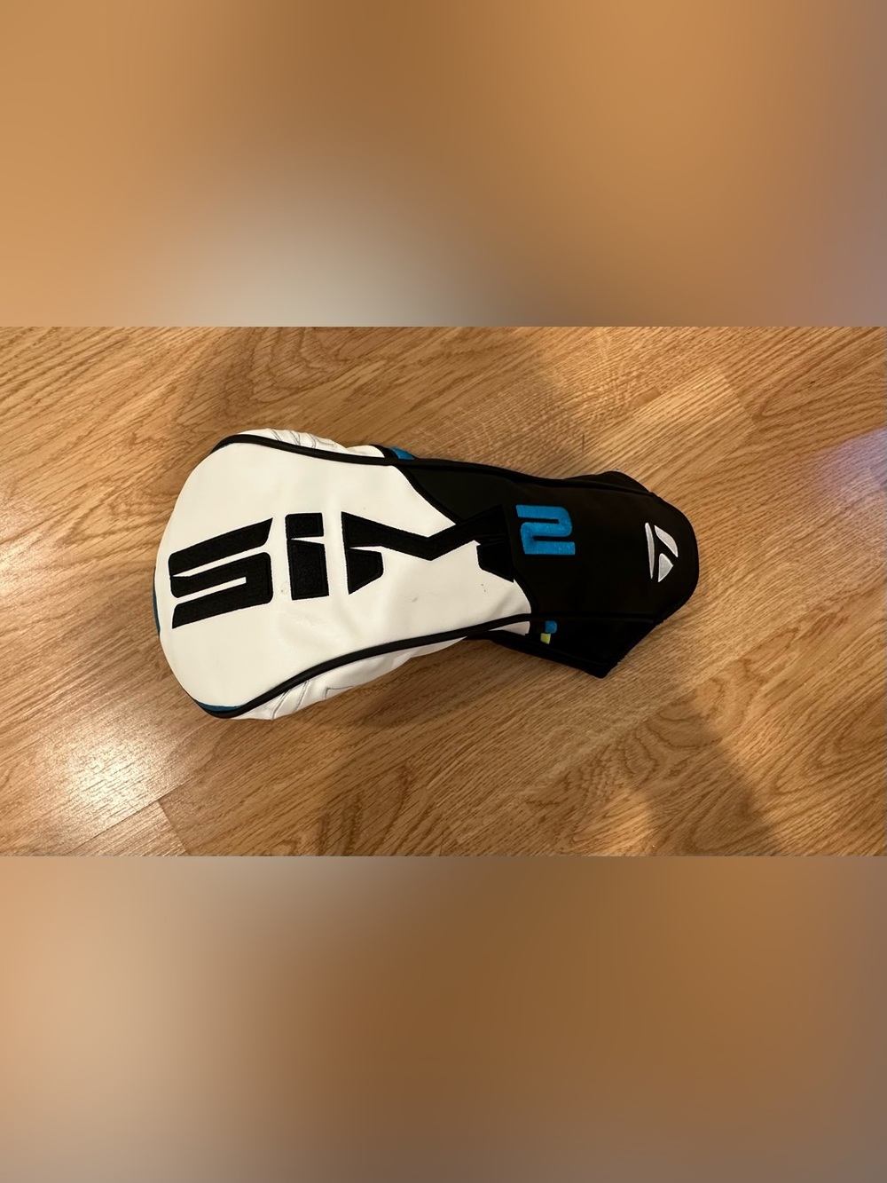 New; TaylorMade SIM2 Driver Head Cover